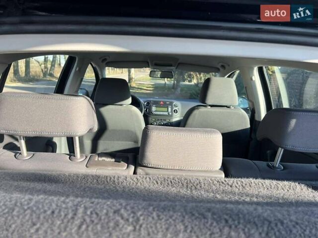 Черный Фольксваген Гольф Плюс, объемом двигателя 1.6 л и пробегом 186 тыс. км за 5850 $, фото 20 на Automoto.ua