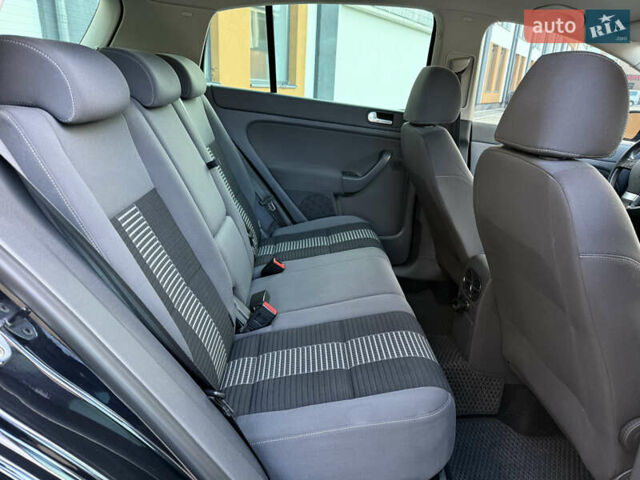 Черный Фольксваген Гольф Плюс, объемом двигателя 2 л и пробегом 240 тыс. км за 7350 $, фото 38 на Automoto.ua