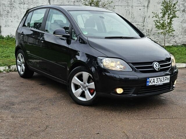 Черный Фольксваген Гольф Плюс, объемом двигателя 1.4 л и пробегом 150 тыс. км за 6500 $, фото 1 на Automoto.ua