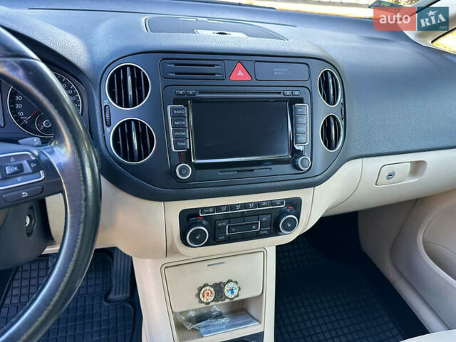 Черный Фольксваген Гольф Плюс, объемом двигателя 1.4 л и пробегом 228 тыс. км за 9300 $, фото 18 на Automoto.ua