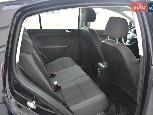 Черный Фольксваген Гольф Плюс, объемом двигателя 1.6 л и пробегом 190 тыс. км за 8550 $, фото 26 на Automoto.ua