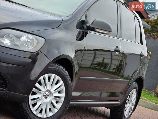Черный Фольксваген Гольф Плюс, объемом двигателя 1.6 л и пробегом 142 тыс. км за 7200 $, фото 5 на Automoto.ua