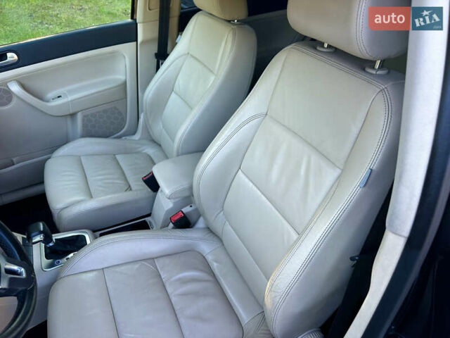 Черный Фольксваген Гольф Плюс, объемом двигателя 1.4 л и пробегом 228 тыс. км за 9300 $, фото 15 на Automoto.ua