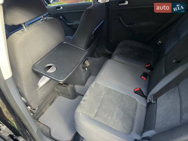 Черный Фольксваген Гольф Плюс, объемом двигателя 1.4 л и пробегом 154 тыс. км за 10000 $, фото 11 на Automoto.ua