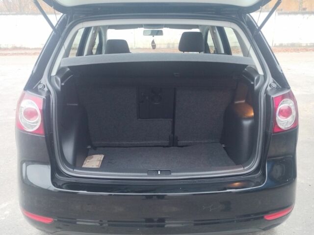 Черный Фольксваген Гольф Плюс, объемом двигателя 0 л и пробегом 152 тыс. км за 5900 $, фото 10 на Automoto.ua