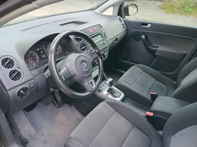 Черный Фольксваген Гольф Плюс, объемом двигателя 1.6 л и пробегом 259 тыс. км за 6950 $, фото 4 на Automoto.ua