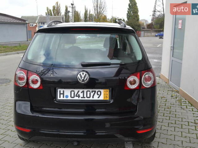 Черный Фольксваген Гольф Плюс, объемом двигателя 1.6 л и пробегом 190 тыс. км за 8550 $, фото 6 на Automoto.ua