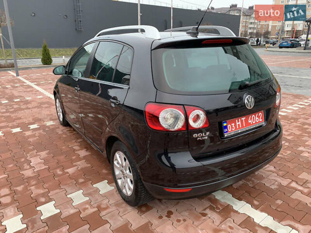 Черный Фольксваген Гольф Плюс, объемом двигателя 1.4 л и пробегом 218 тыс. км за 6700 $, фото 6 на Automoto.ua