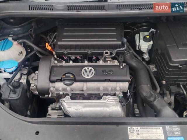 Черный Фольксваген Гольф Плюс, объемом двигателя 1.4 л и пробегом 152 тыс. км за 5999 $, фото 25 на Automoto.ua