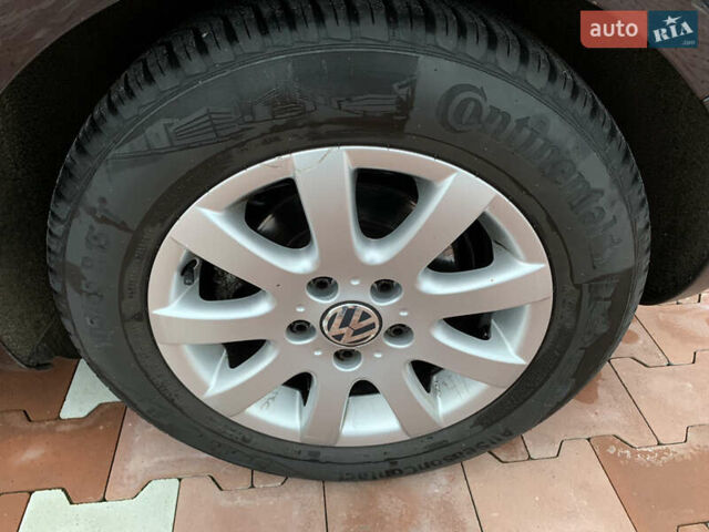 Черный Фольксваген Гольф Плюс, объемом двигателя 1.4 л и пробегом 218 тыс. км за 6700 $, фото 30 на Automoto.ua