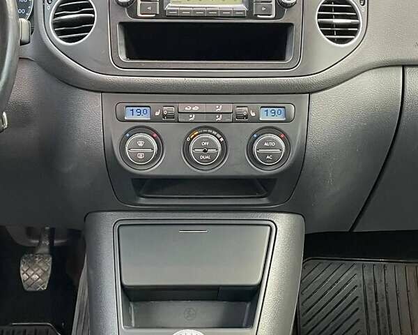 Чорний Фольксваген Golf Plus, об'ємом двигуна 1.4 л та пробігом 189 тис. км за 6490 $, фото 42 на Automoto.ua