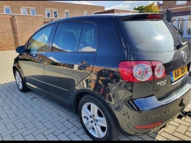 Фольксваген Гольф Плюс 2009 в Луцке на Automoto.ua Черный Фольксваген Гольф Плюс, объемом двигателя 1.4 л и пробегом 151 тыс. км за 7250 $, фото 5 на Automoto.ua