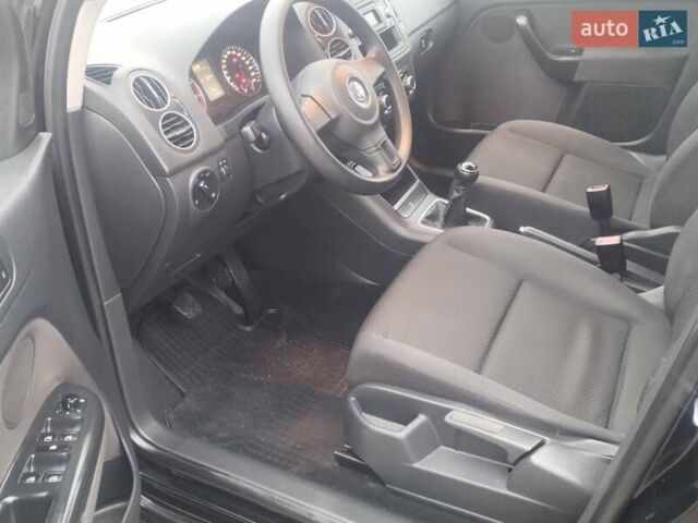 Черный Фольксваген Гольф Плюс, объемом двигателя 1.4 л и пробегом 152 тыс. км за 5999 $, фото 8 на Automoto.ua