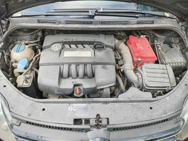 Черный Фольксваген Гольф Плюс, объемом двигателя 1.6 л и пробегом 259 тыс. км за 6950 $, фото 2 на Automoto.ua