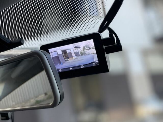 Черный Фольксваген Гольф Плюс, объемом двигателя 1.6 л и пробегом 170 тыс. км за 7700 $, фото 5 на Automoto.ua