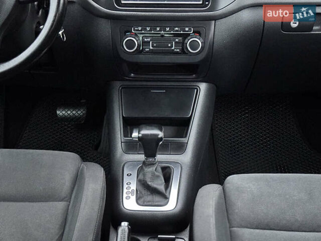 Чорний Фольксваген Golf Plus, об'ємом двигуна 1.97 л та пробігом 246 тис. км за 7800 $, фото 30 на Automoto.ua