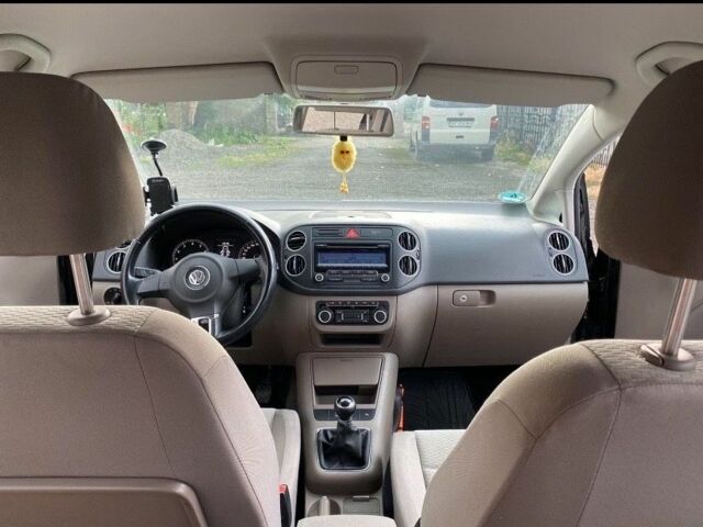 Фольксваген Гольф Плюс 2009 в Луцке на Automoto.ua Черный Фольксваген Гольф Плюс, объемом двигателя 1.4 л и пробегом 151 тыс. км за 7250 $, фото 2 на Automoto.ua