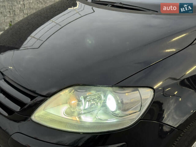 Черный Фольксваген Гольф Плюс, объемом двигателя 1.4 л и пробегом 218 тыс. км за 6250 $, фото 6 на Automoto.ua