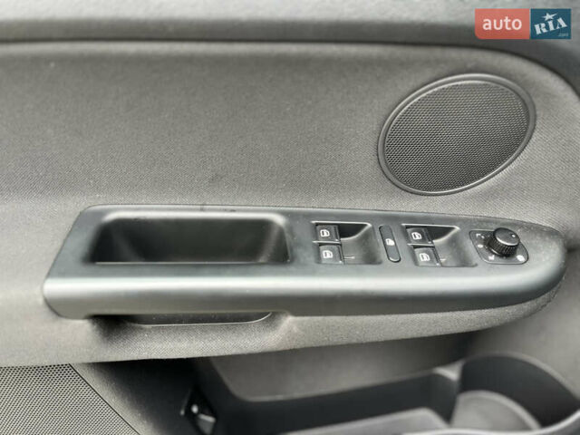 Черный Фольксваген Гольф Плюс, объемом двигателя 1.4 л и пробегом 220 тыс. км за 7200 $, фото 15 на Automoto.ua