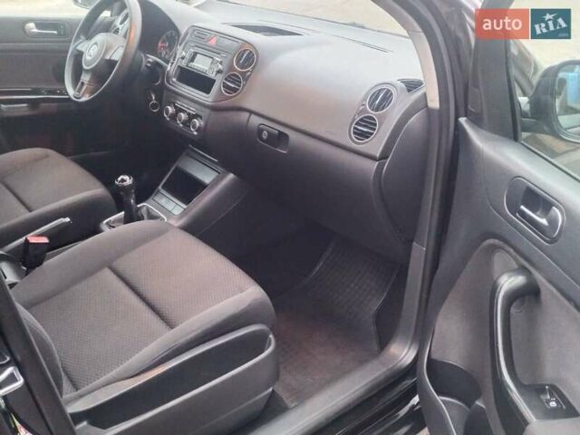 Черный Фольксваген Гольф Плюс, объемом двигателя 1.4 л и пробегом 152 тыс. км за 5999 $, фото 15 на Automoto.ua