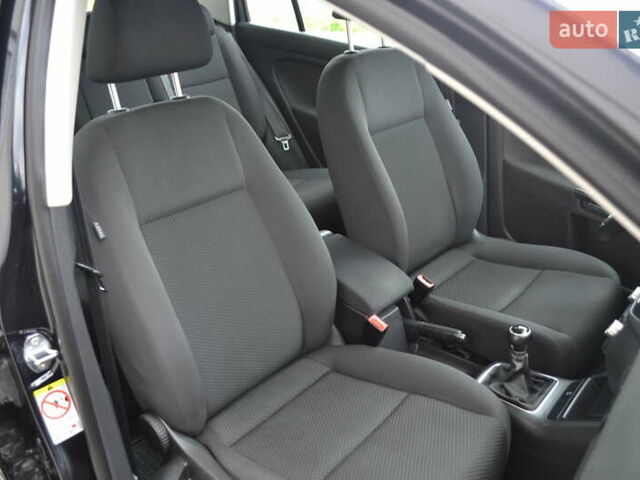 Черный Фольксваген Гольф Плюс, объемом двигателя 1.6 л и пробегом 190 тыс. км за 8550 $, фото 33 на Automoto.ua