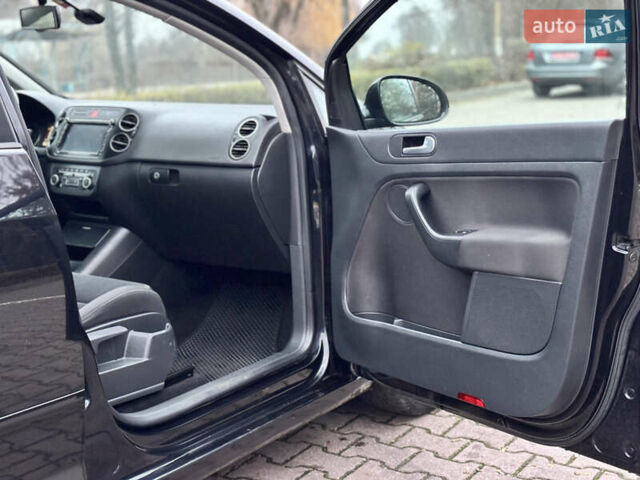 Чорний Фольксваген Golf Plus, об'ємом двигуна 1.97 л та пробігом 246 тис. км за 7800 $, фото 23 на Automoto.ua