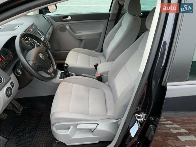 Черный Фольксваген Гольф Плюс, объемом двигателя 1.4 л и пробегом 218 тыс. км за 6700 $, фото 12 на Automoto.ua