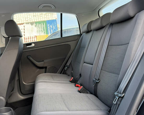 Чорний Фольксваген Golf Plus, об'ємом двигуна 1.6 л та пробігом 161 тис. км за 6650 $, фото 28 на Automoto.ua