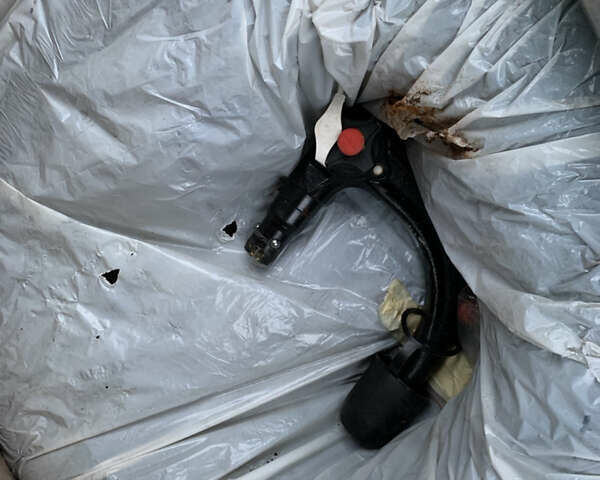 Черный Фольксваген Гольф Плюс, объемом двигателя 1.4 л и пробегом 218 тыс. км за 6700 $, фото 23 на Automoto.ua