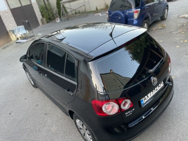 Черный Фольксваген Гольф Плюс, объемом двигателя 1.6 л и пробегом 170 тыс. км за 7700 $, фото 8 на Automoto.ua