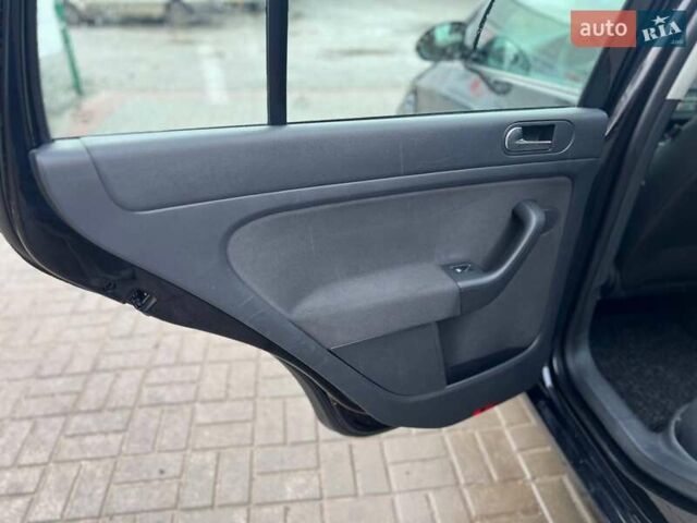 Черный Фольксваген Гольф Плюс, объемом двигателя 1.2 л и пробегом 201 тыс. км за 6780 $, фото 10 на Automoto.ua
