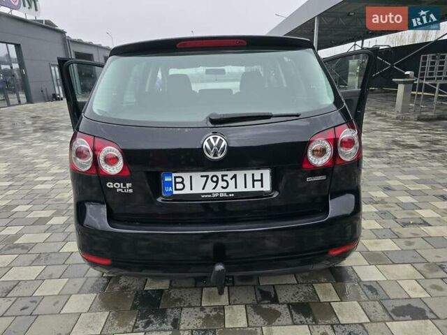 Черный Фольксваген Гольф Плюс, объемом двигателя 1.6 л и пробегом 212 тыс. км за 8299 $, фото 12 на Automoto.ua
