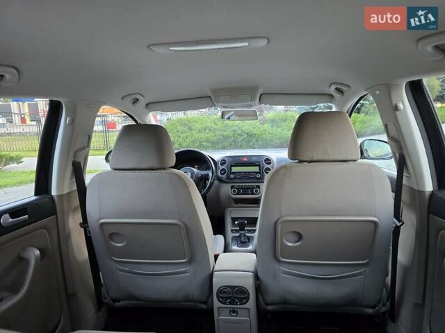 Черный Фольксваген Гольф Плюс, объемом двигателя 1.4 л и пробегом 217 тыс. км за 7900 $, фото 79 на Automoto.ua