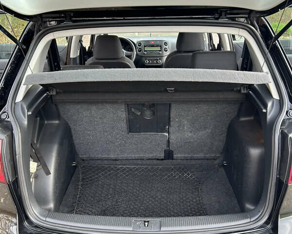 Чорний Фольксваген Golf Plus, об'ємом двигуна 1.6 л та пробігом 260 тис. км за 8000 $, фото 11 на Automoto.ua