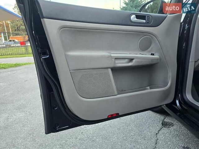 Черный Фольксваген Гольф Плюс, объемом двигателя 1.4 л и пробегом 217 тыс. км за 7900 $, фото 59 на Automoto.ua