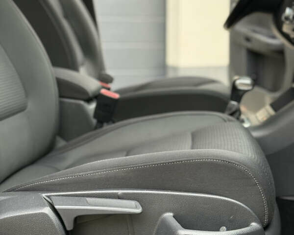 Чорний Фольксваген Golf Plus, об'ємом двигуна 1.6 л та пробігом 261 тис. км за 8750 $, фото 60 на Automoto.ua