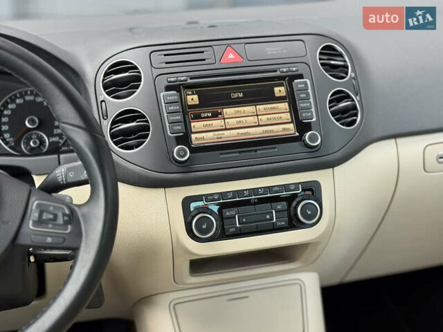 Черный Фольксваген Гольф Плюс, объемом двигателя 1.4 л и пробегом 151 тыс. км за 9500 $, фото 10 на Automoto.ua