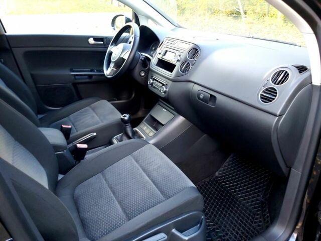 Чорний Фольксваген Golf Plus, об'ємом двигуна 1.6 л та пробігом 242 тис. км за 7200 $, фото 7 на Automoto.ua