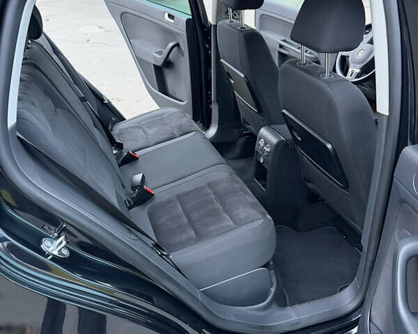 Чорний Фольксваген Golf Plus, об'ємом двигуна 1.4 л та пробігом 153 тис. км за 8200 $, фото 15 на Automoto.ua