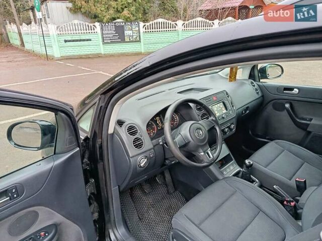 Черный Фольксваген Гольф Плюс, объемом двигателя 1.6 л и пробегом 236 тыс. км за 8100 $, фото 8 на Automoto.ua