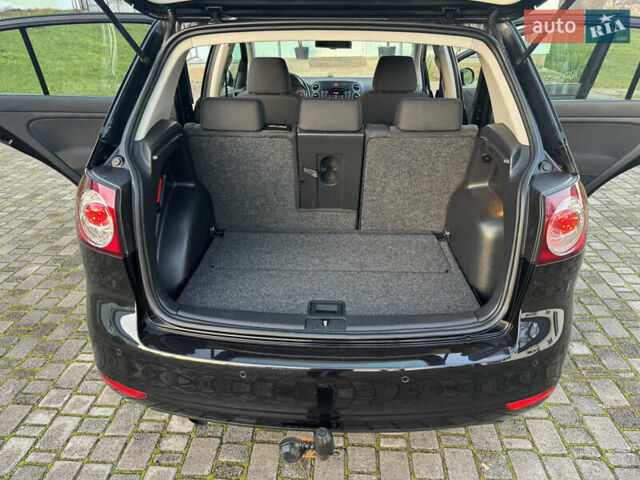 Черный Фольксваген Гольф Плюс, объемом двигателя 1.6 л и пробегом 147 тыс. км за 7950 $, фото 25 на Automoto.ua