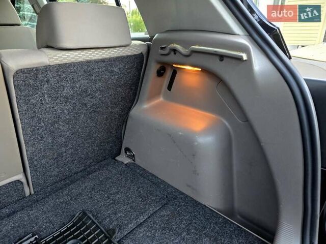 Черный Фольксваген Гольф Плюс, объемом двигателя 1.4 л и пробегом 217 тыс. км за 7900 $, фото 81 на Automoto.ua