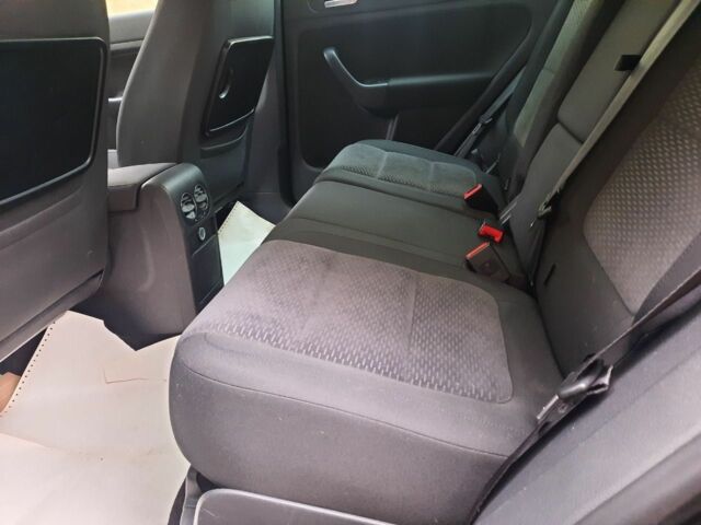 Черный Фольксваген Гольф Плюс, объемом двигателя 0 л и пробегом 157 тыс. км за 8333 $, фото 6 на Automoto.ua