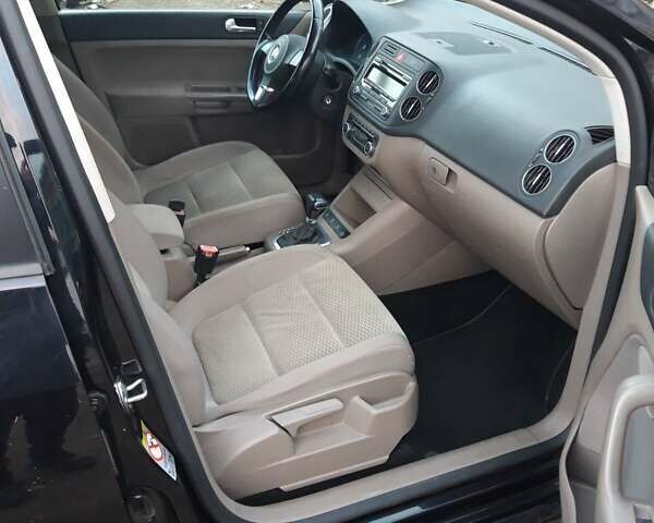 Черный Фольксваген Гольф Плюс, объемом двигателя 1.4 л и пробегом 183 тыс. км за 7777 $, фото 14 на Automoto.ua