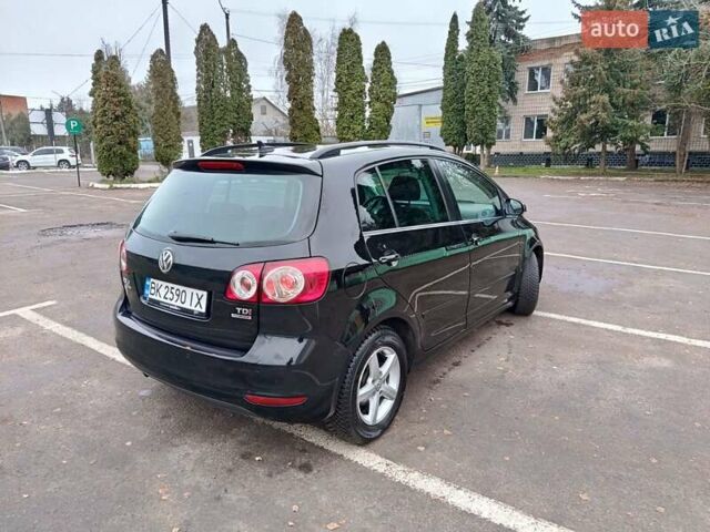 Черный Фольксваген Гольф Плюс, объемом двигателя 1.6 л и пробегом 236 тыс. км за 8100 $, фото 3 на Automoto.ua