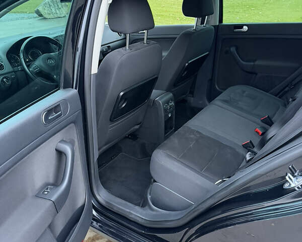 Чорний Фольксваген Golf Plus, об'ємом двигуна 1.4 л та пробігом 153 тис. км за 8200 $, фото 17 на Automoto.ua