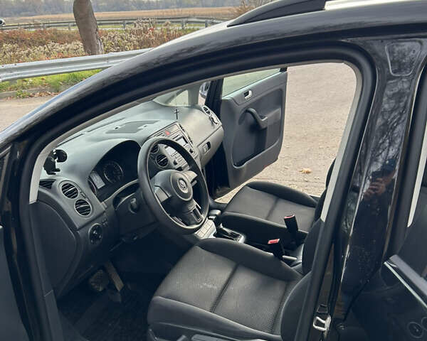 Чорний Фольксваген Golf Plus, об'ємом двигуна 1.6 л та пробігом 260 тис. км за 8000 $, фото 9 на Automoto.ua