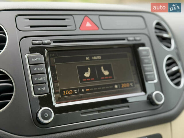 Черный Фольксваген Гольф Плюс, объемом двигателя 1.4 л и пробегом 151 тыс. км за 9500 $, фото 26 на Automoto.ua