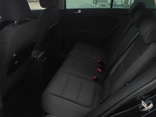 Черный Фольксваген Гольф Плюс, объемом двигателя 1.4 л и пробегом 179 тыс. км за 8999 $, фото 15 на Automoto.ua