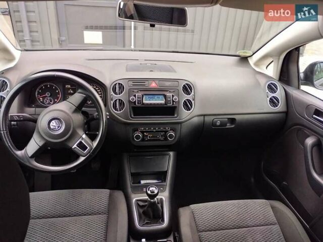 Чорний Фольксваген Golf Plus, об'ємом двигуна 1.4 л та пробігом 180 тис. км за 7400 $, фото 10 на Automoto.ua